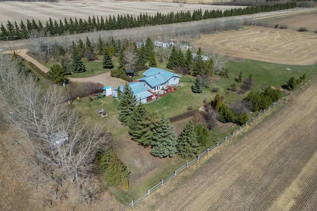 22321 Twp Road 414 Rural Lacombe County AB T4L 0H6