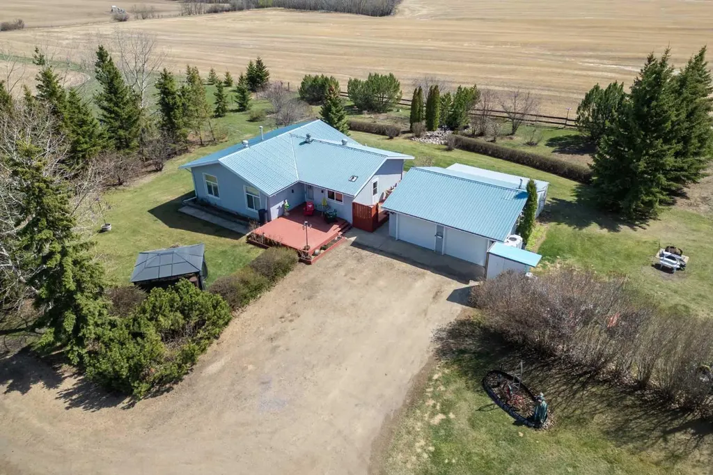 22321 Twp Road 414 Rural Lacombe County AB T4L 0H6