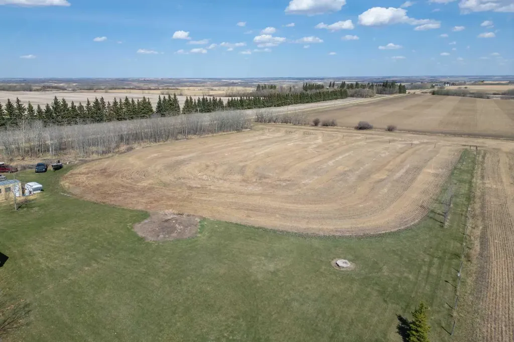 22321 Twp Road 414 Rural Lacombe County AB T4L 0H6