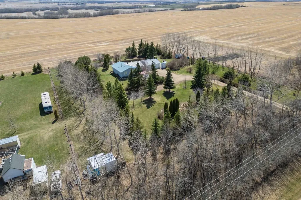 22321 Twp Road 414 Rural Lacombe County AB T4L 0H6