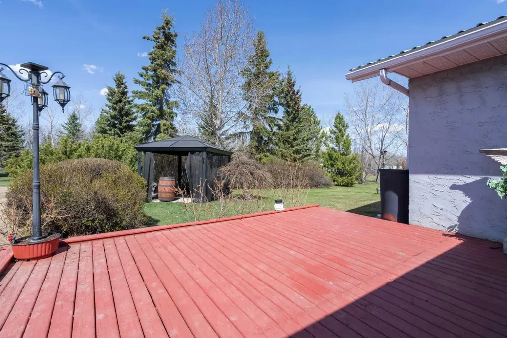 22321 Twp Road 414 Rural Lacombe County AB T4L 0H6