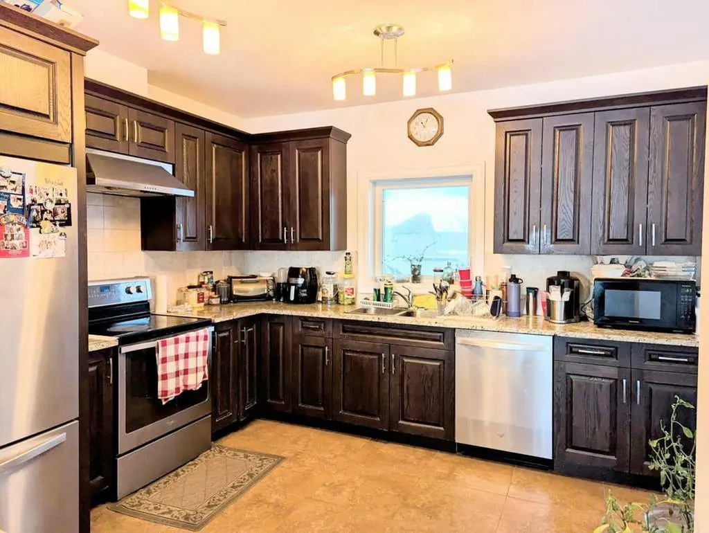 601 6 Avenue SE Slave Lake AB T0G2A3