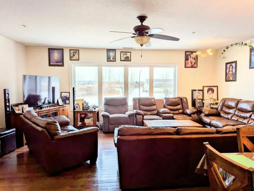 601 6 Avenue SE Slave Lake AB T0G2A3