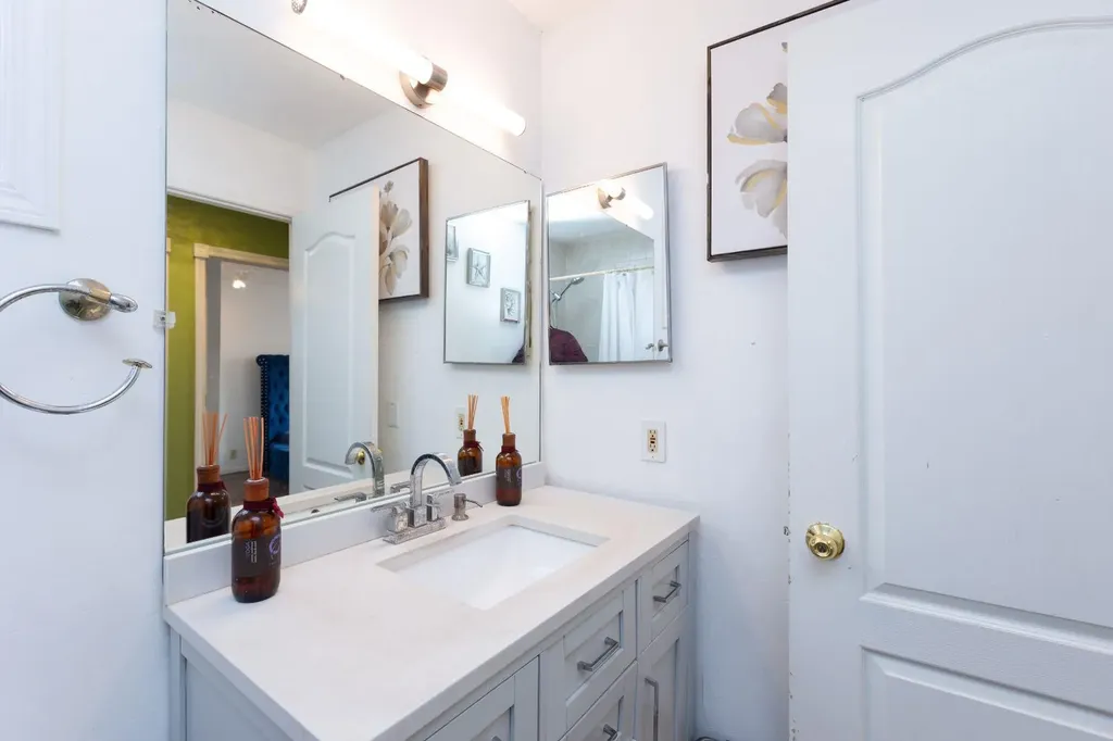 95 Castleridge Close NE Calgary AB T3J1Y9