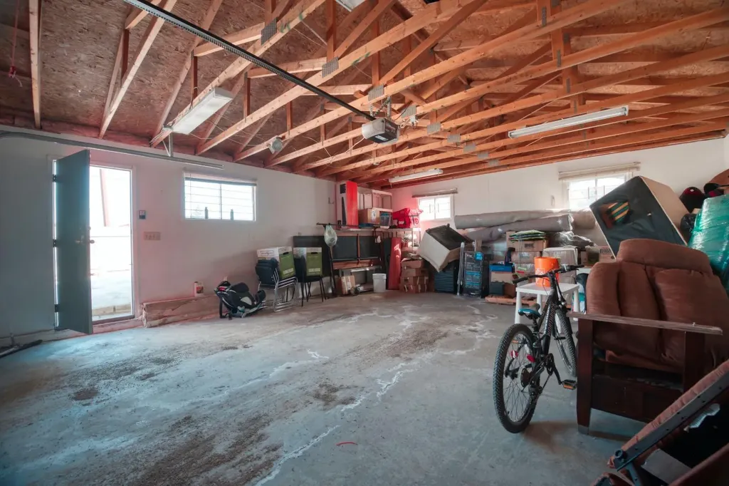 95 Castleridge Close NE Calgary AB T3J1Y9