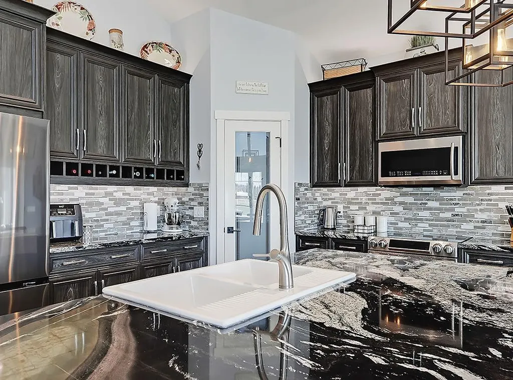 137 Westview Drive Nanton AB T0L 1R0