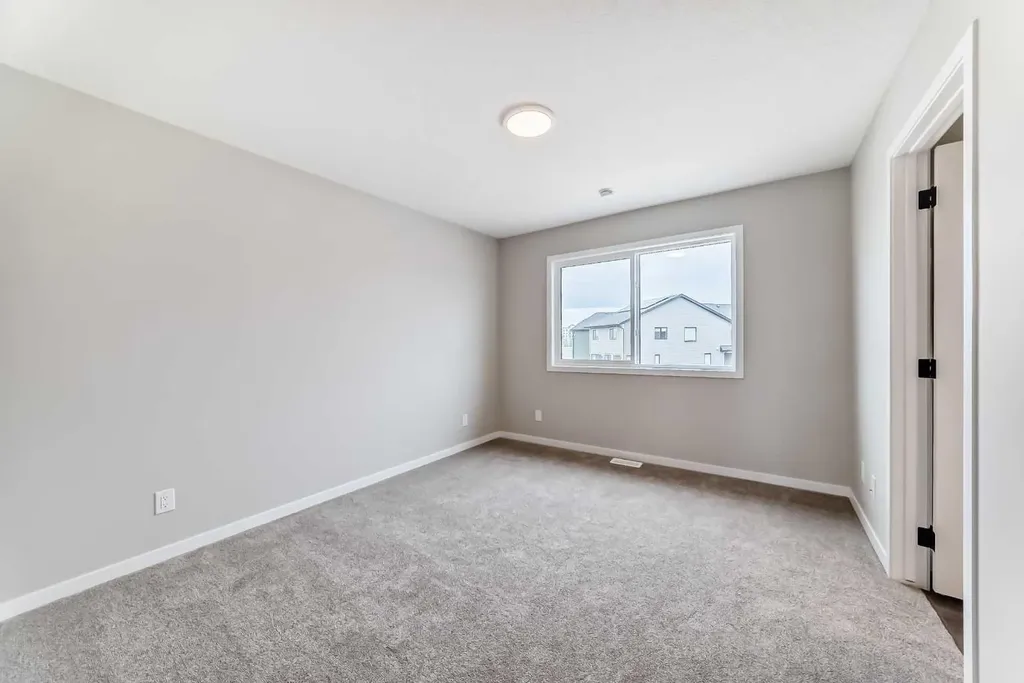 23 Magnolia Street SE Calgary AB T3M 4C8