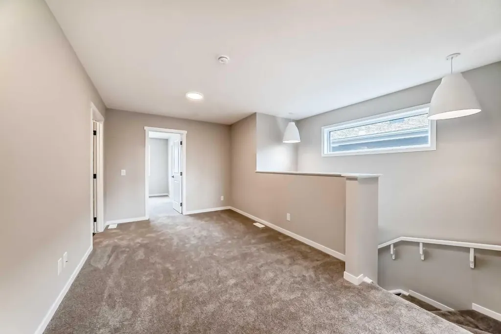 23 Magnolia Street SE Calgary AB T3M 4C8