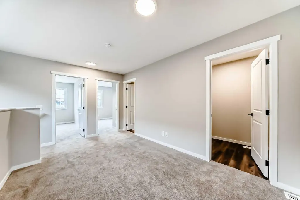 23 Magnolia Street SE Calgary AB T3M 4C8