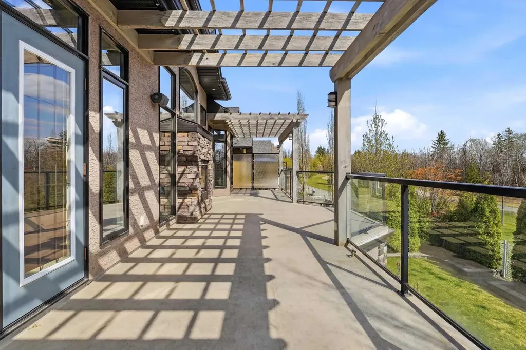68 Oakwood Close Red Deer AB T4P 0C5