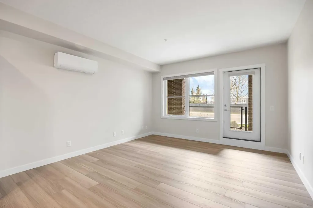 81 Arbour Lake View NW Calgary AB T3G 0H4
