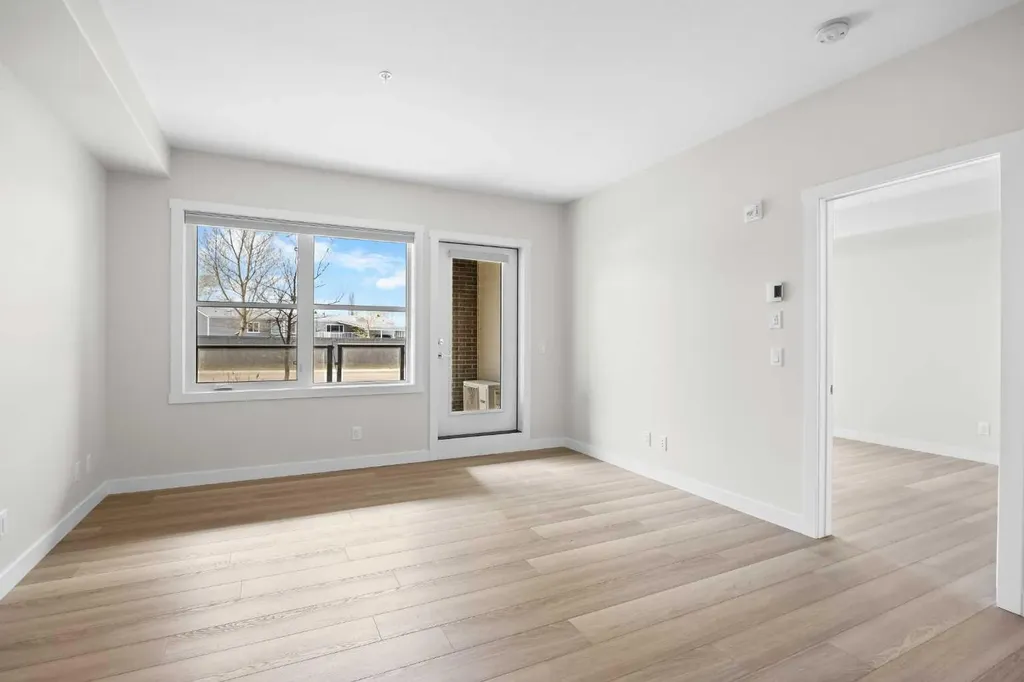 81 Arbour Lake View NW Calgary AB T3G 0H4