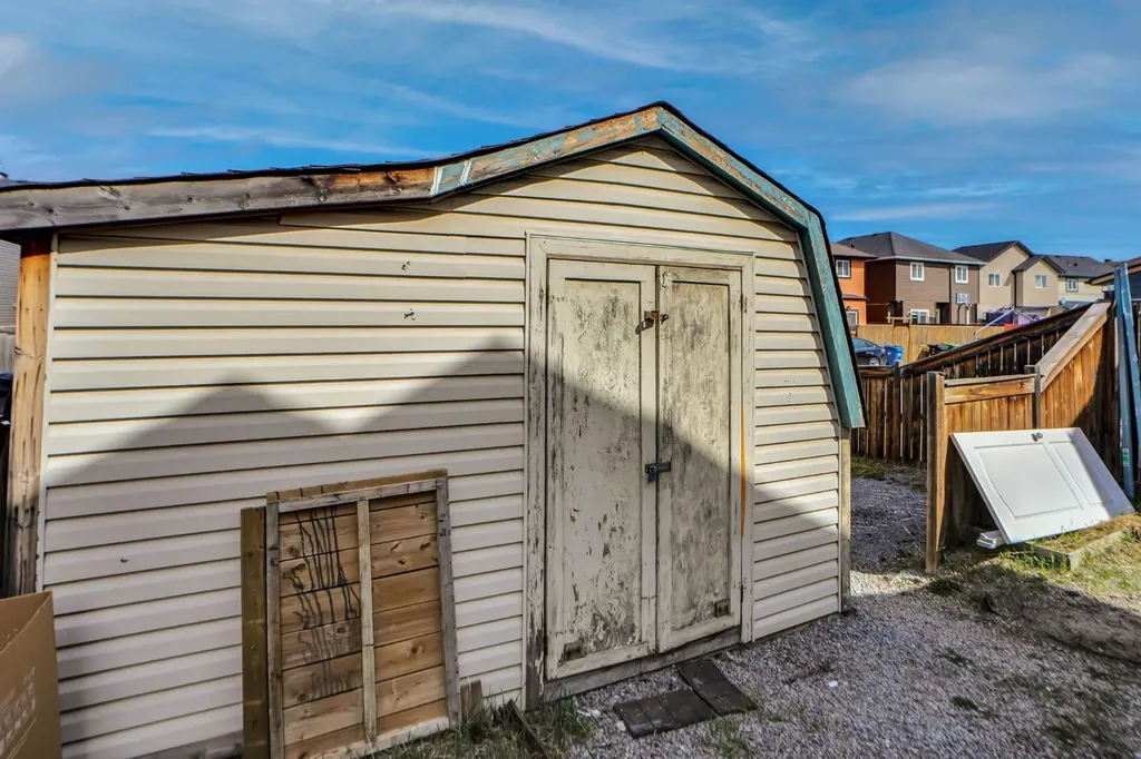 71 Saddlemont Road NE Calgary AB T3J5E4