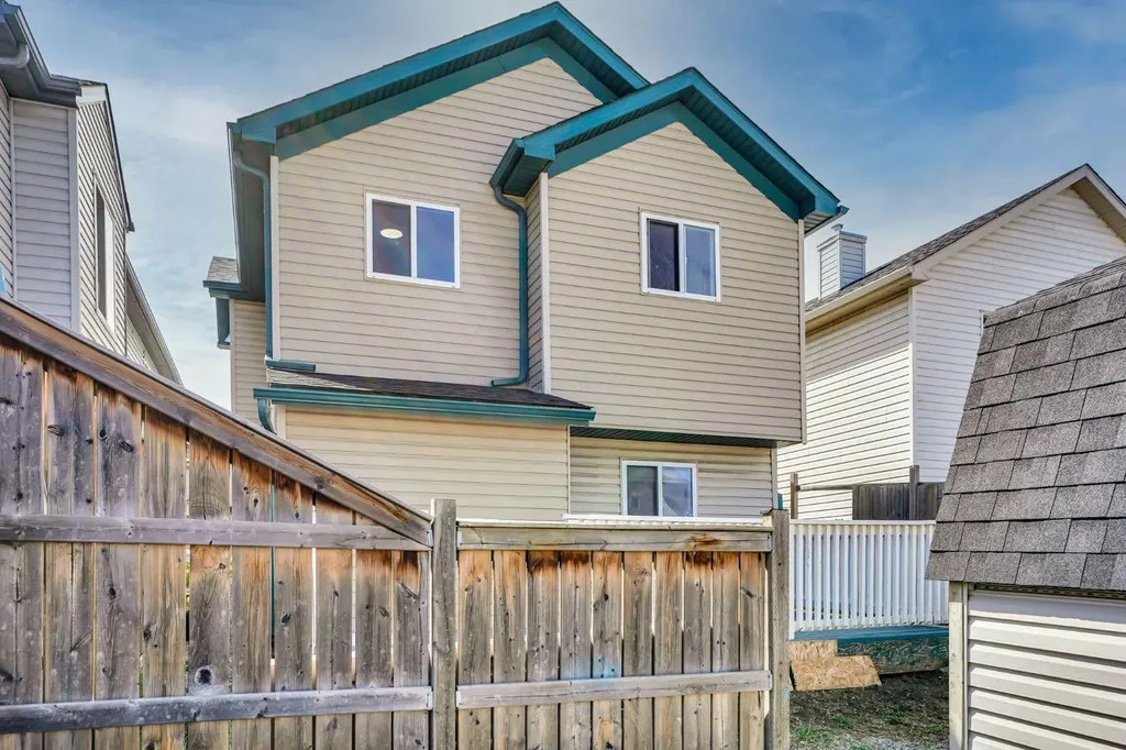 71 Saddlemont Road NE Calgary AB T3J5E4