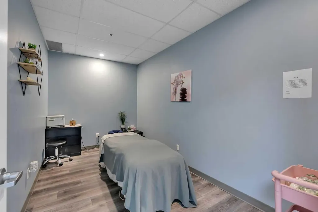 20 Saddlestone Drive NE Calgary AB T3J 0W8