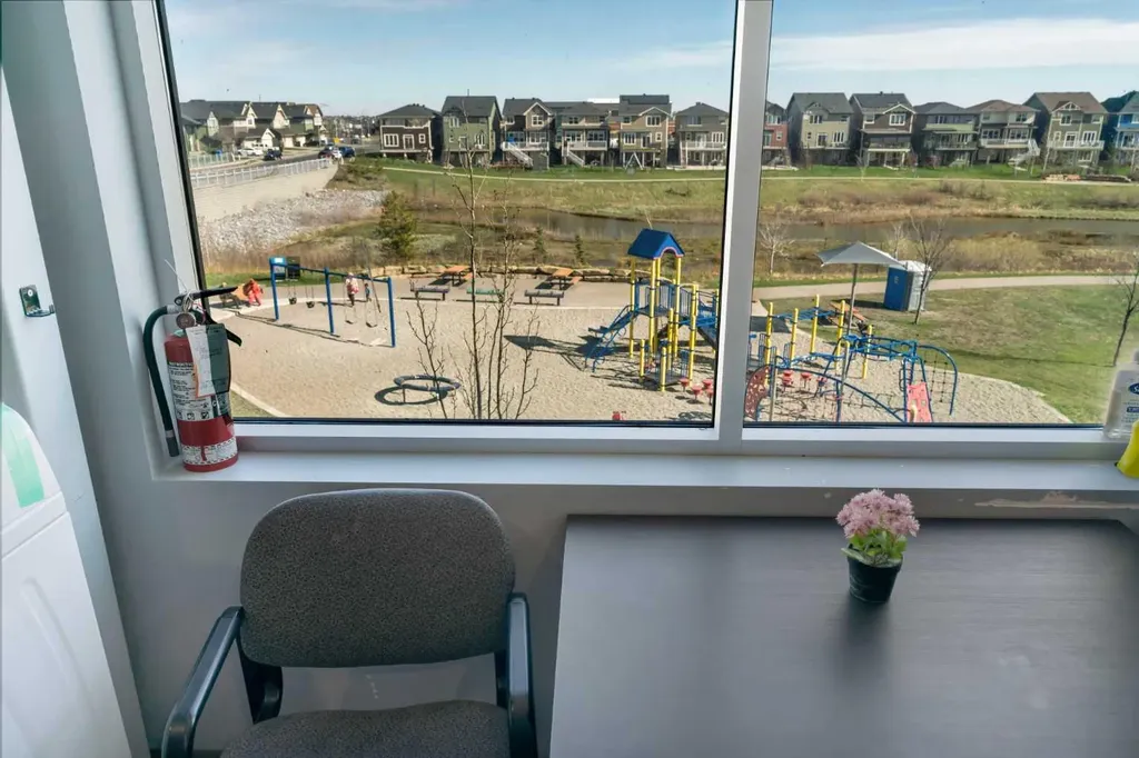 20 Saddlestone Drive NE Calgary AB T3J 0W8