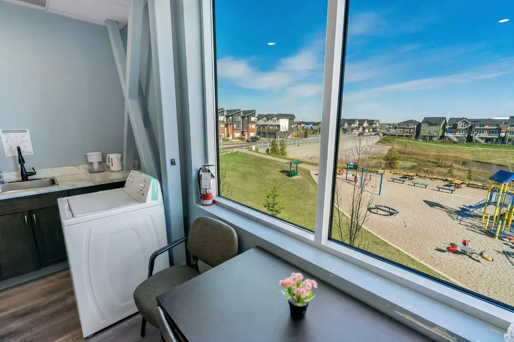 20 Saddlestone Drive NE Calgary AB T3J 0W8