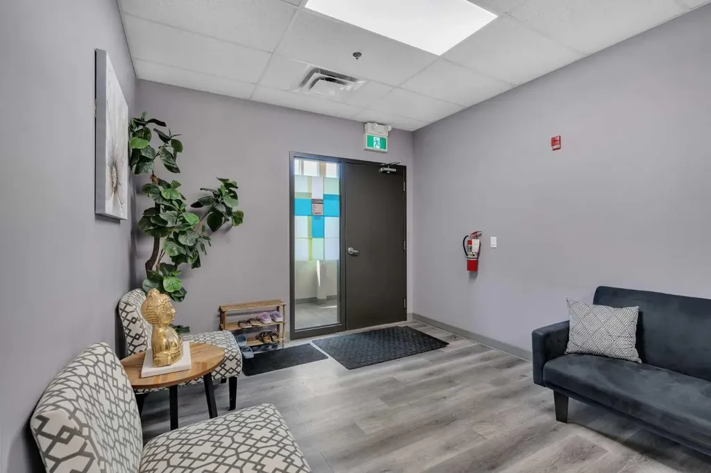 20 Saddlestone Drive NE Calgary AB T3J 0W8