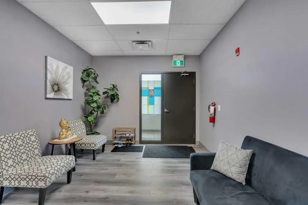 20 Saddlestone Drive NE Calgary AB T3J 0W8