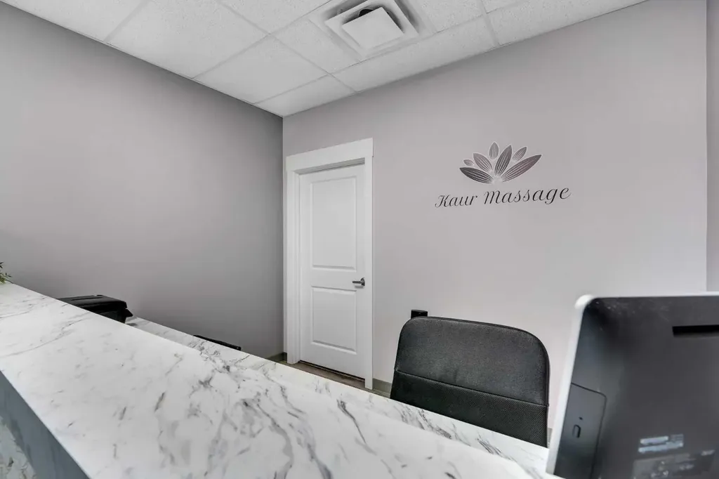 20 Saddlestone Drive NE Calgary AB T3J 0W8