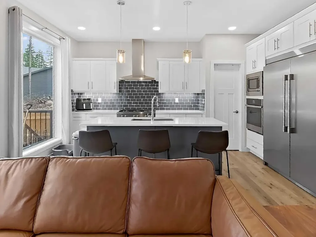209 Southmore Place Blairmore AB T0K0E0
