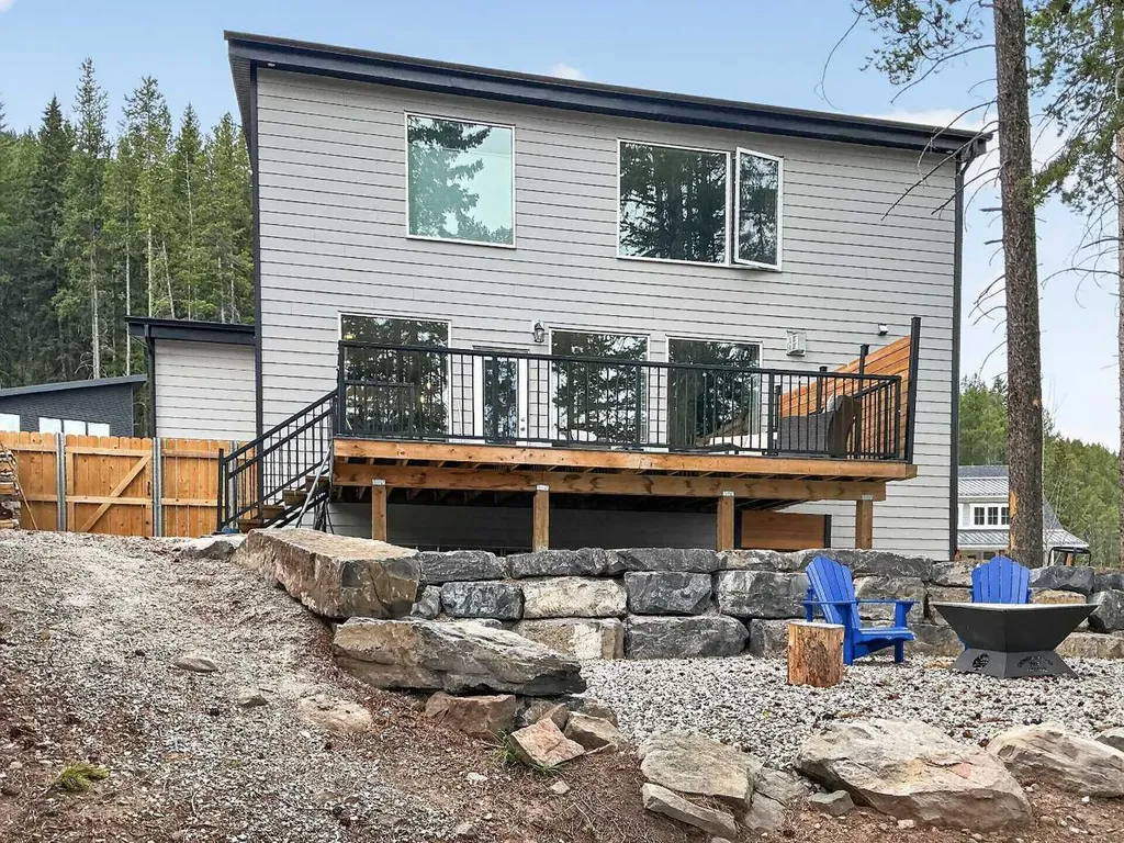 209 Southmore Place Blairmore AB T0K0E0