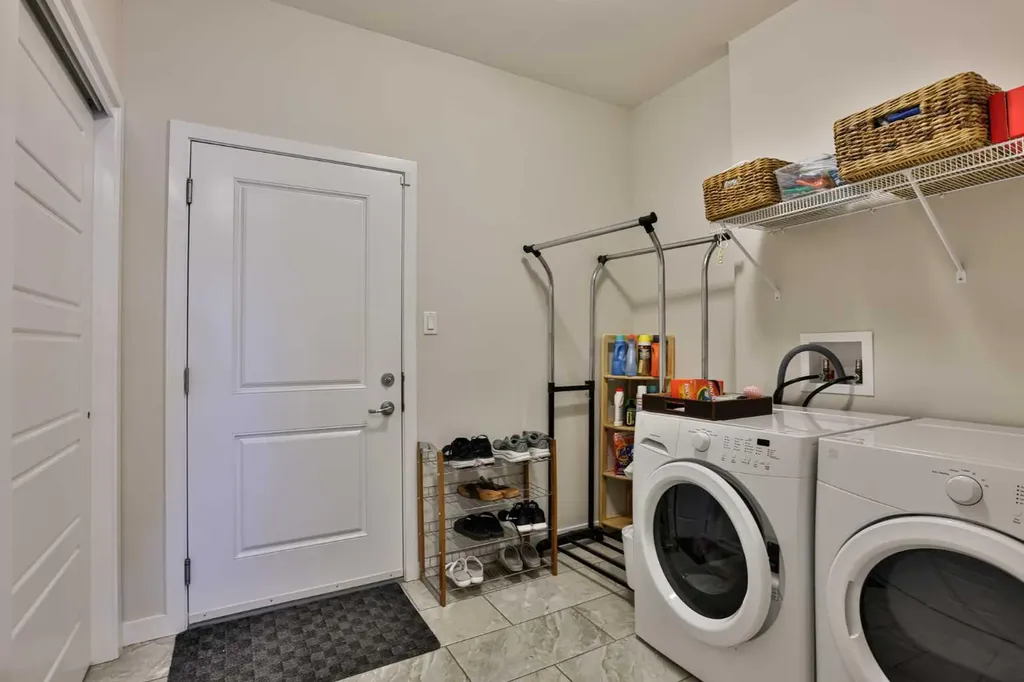 241 Lasalle Terrace W Lethbridge AB T1J 5G9