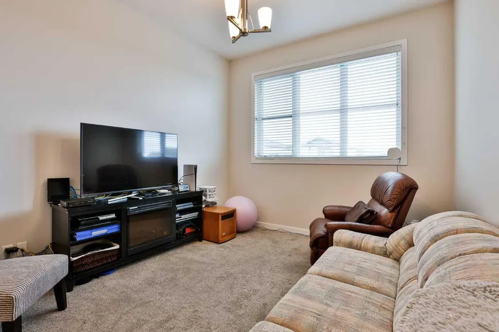 241 Lasalle Terrace W Lethbridge AB T1J 5G9