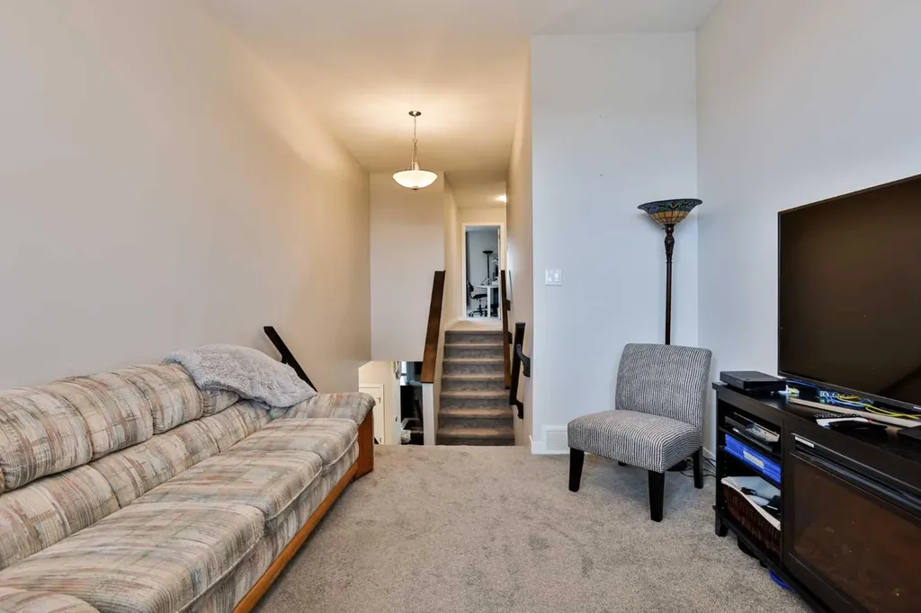 241 Lasalle Terrace W Lethbridge AB T1J 5G9