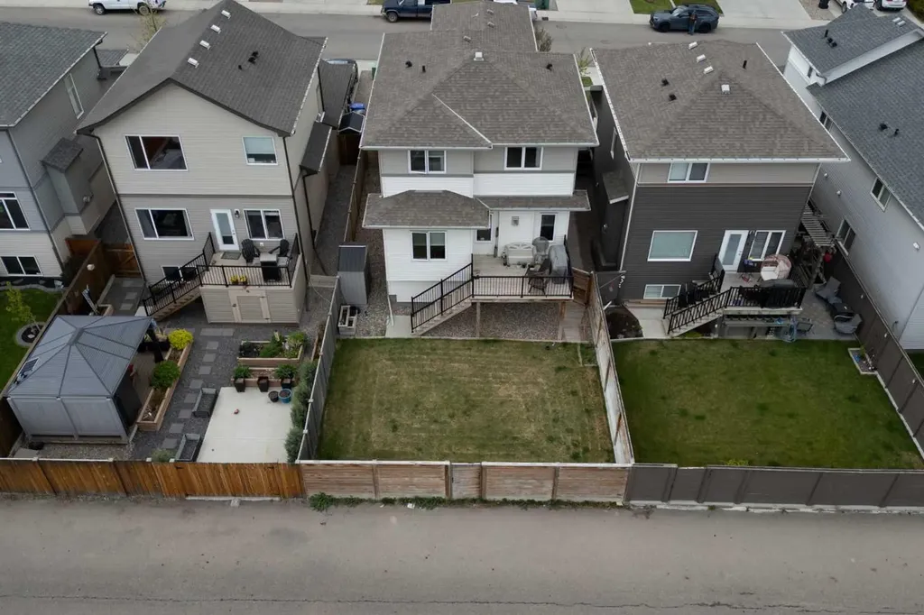 241 Lasalle Terrace W Lethbridge AB T1J 5G9