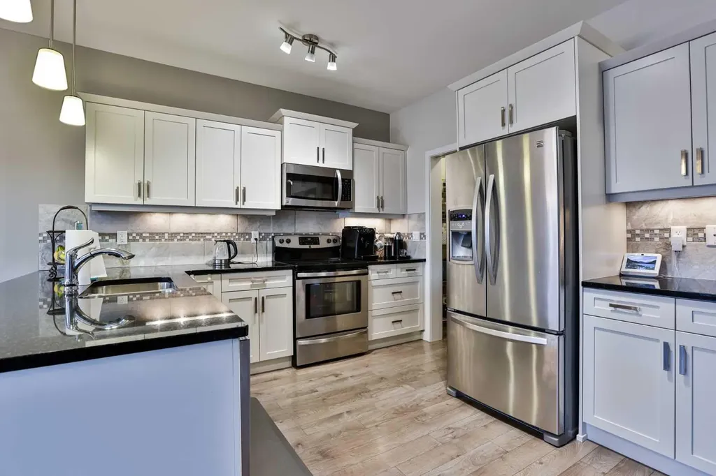 241 Lasalle Terrace W Lethbridge AB T1J 5G9