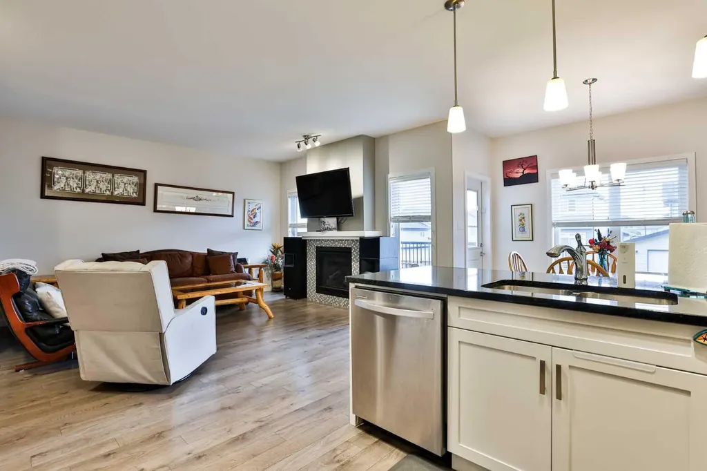241 Lasalle Terrace W Lethbridge AB T1J 5G9