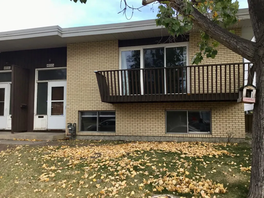 4824 Varsity Drive NW Calgary AB T3A 1A3