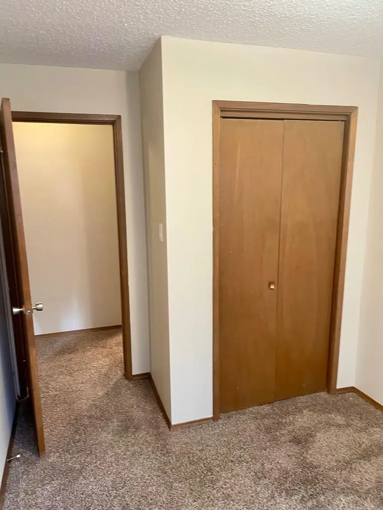 4824 Varsity Drive NW Calgary AB T3A 1A3