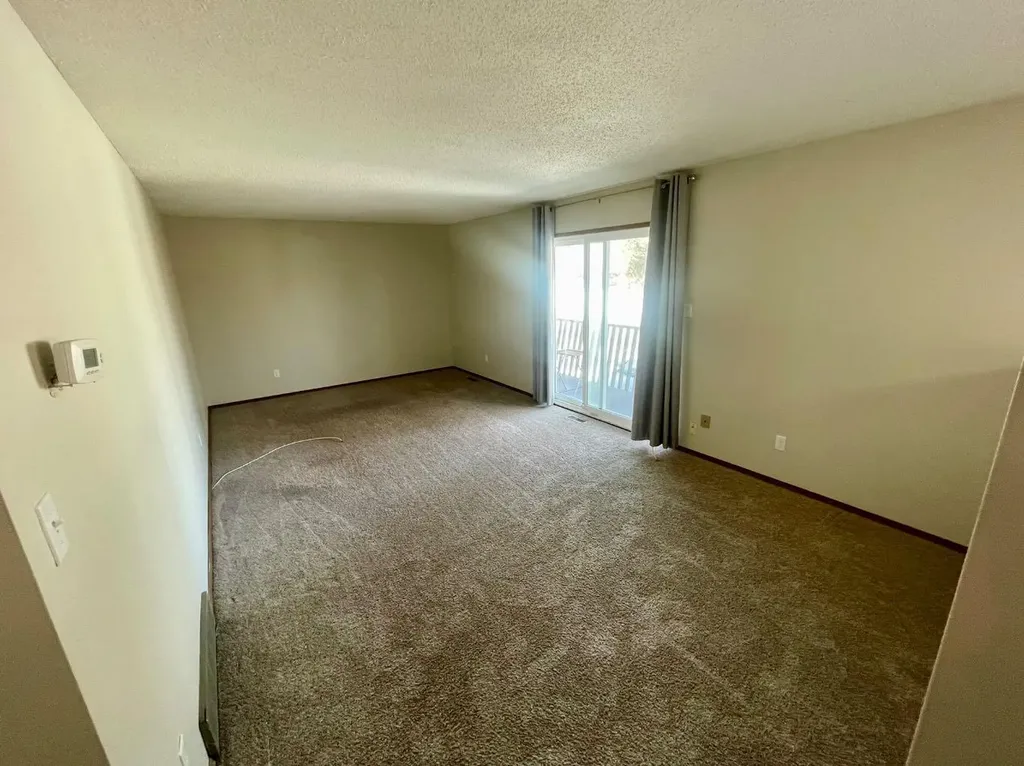 4824 Varsity Drive NW Calgary AB T3A 1A3