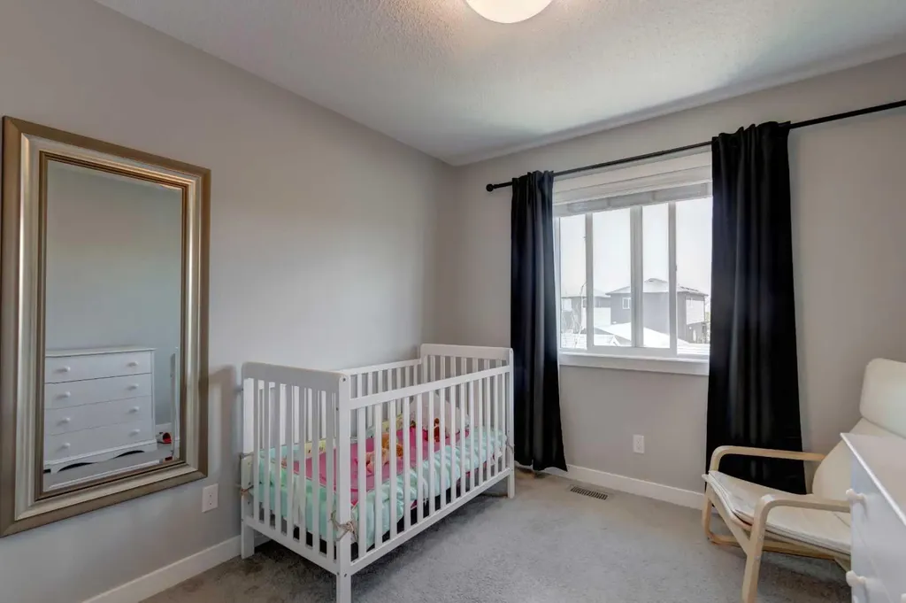 133 Legacy Glen Way SE Calgary AB T2X 4G6
