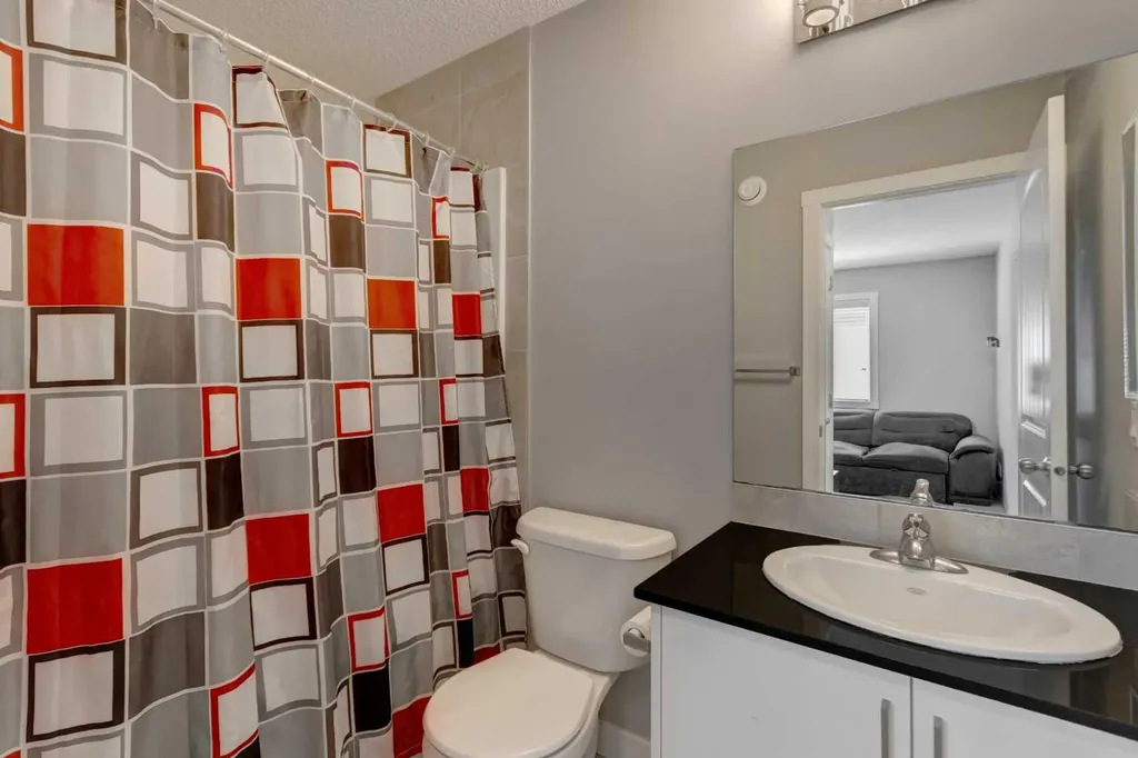 133 Legacy Glen Way SE Calgary AB T2X 4G6