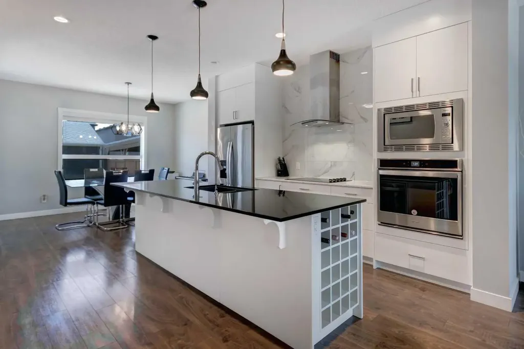 133 Legacy Glen Way SE Calgary AB T2X 4G6