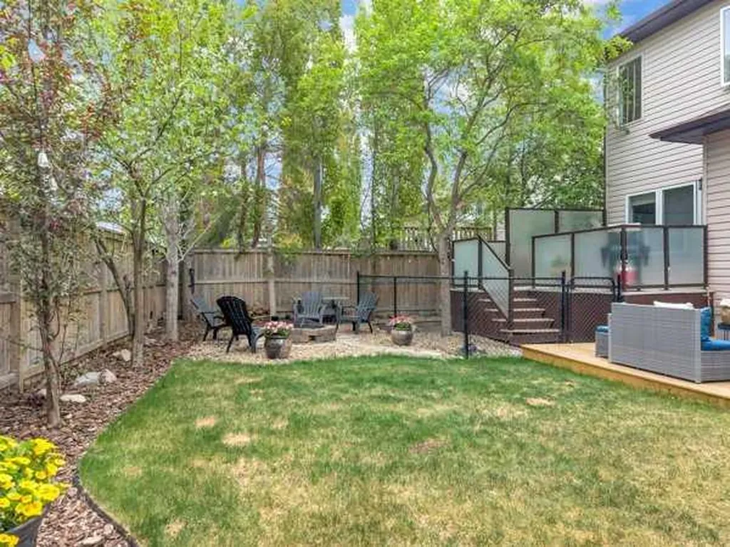 132 Ingle Close Red Deer AB T4R 3S2
