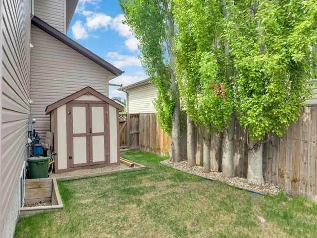 132 Ingle Close Red Deer AB T4R 3S2