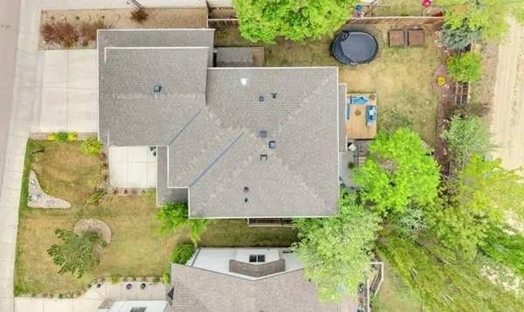 132 Ingle Close Red Deer AB T4R 3S2