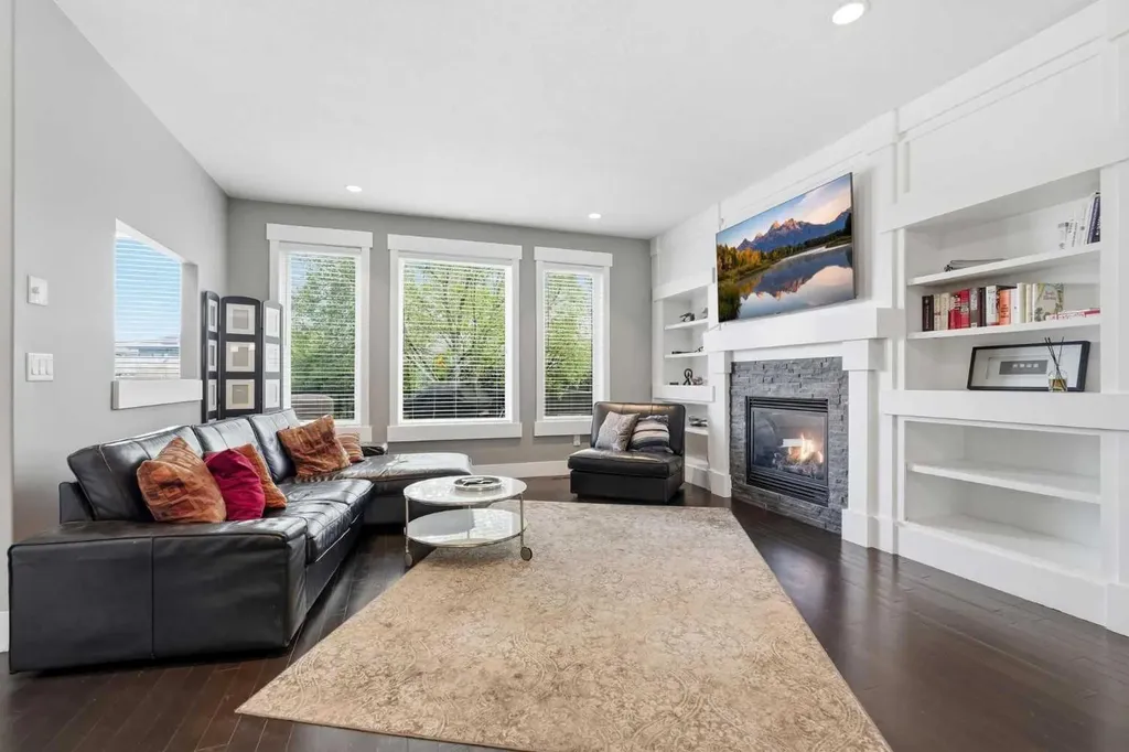 314 30 Avenue NE Calgary AB T2E2E1