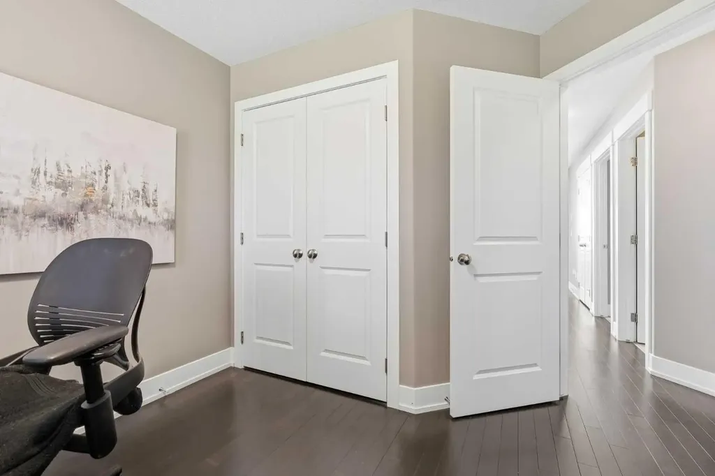 314 30 Avenue NE Calgary AB T2E2E1