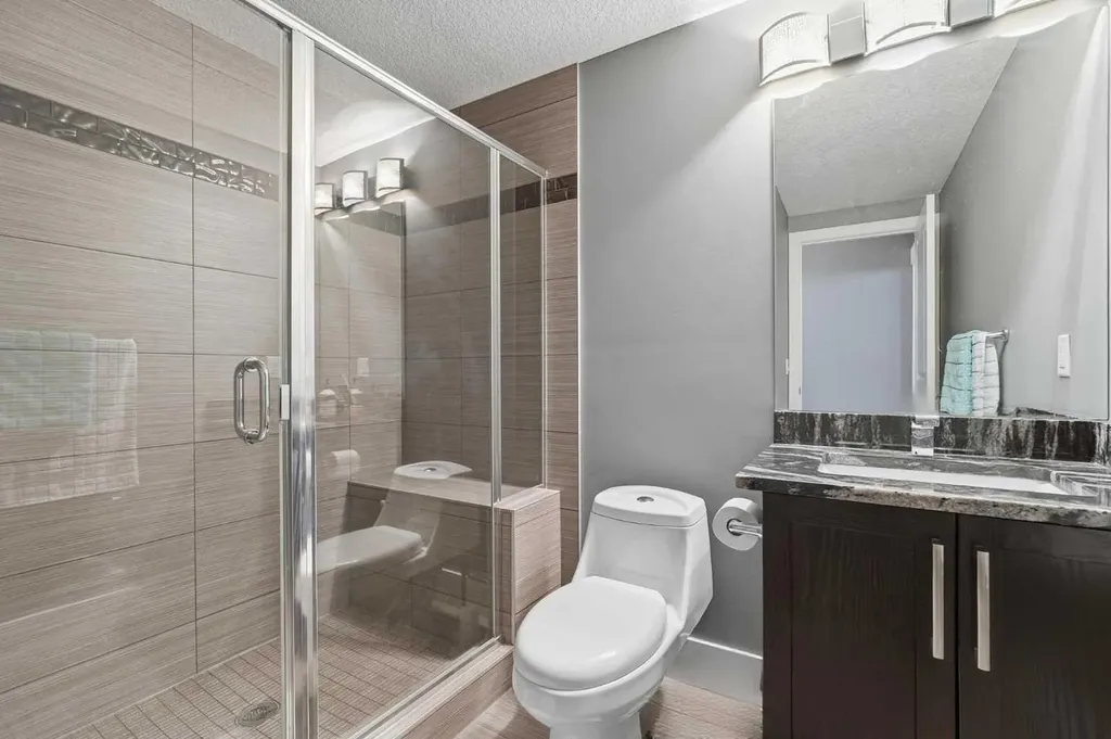 314 30 Avenue NE Calgary AB T2E2E1