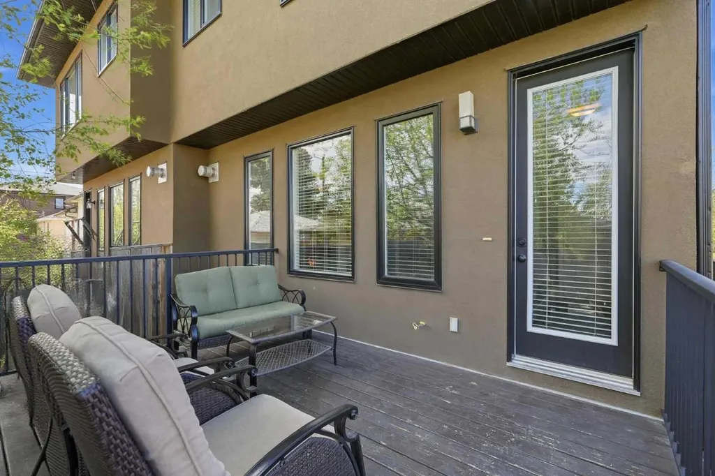 314 30 Avenue NE Calgary AB T2E2E1