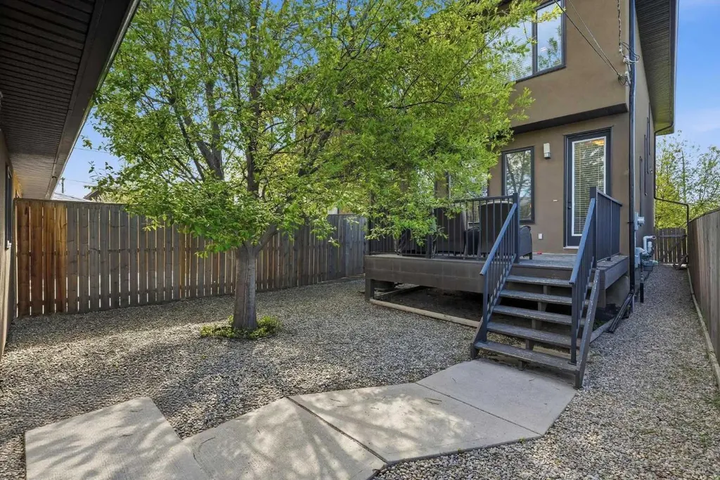 314 30 Avenue NE Calgary AB T2E2E1