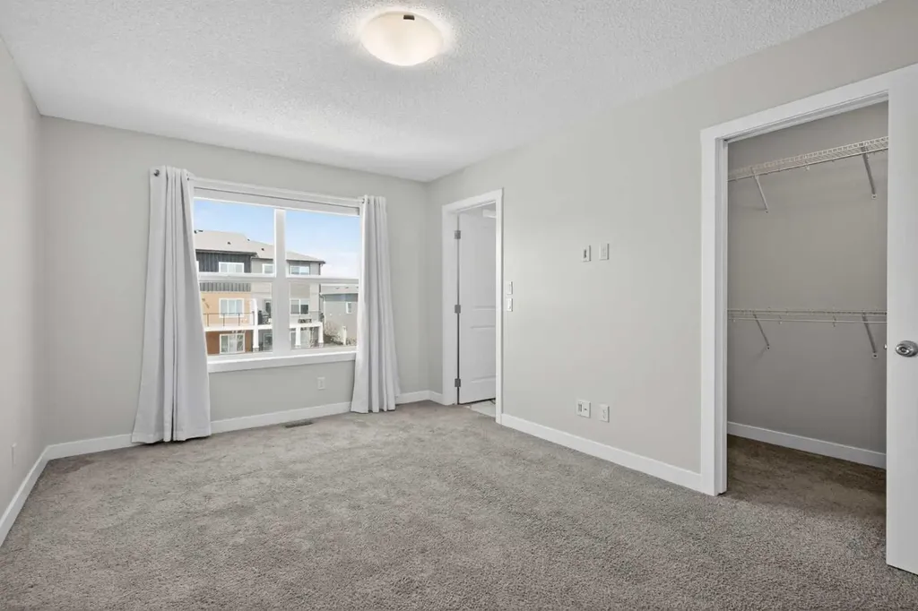 326 Creekside Boulevard SW Calgary AB T2X 4Y1