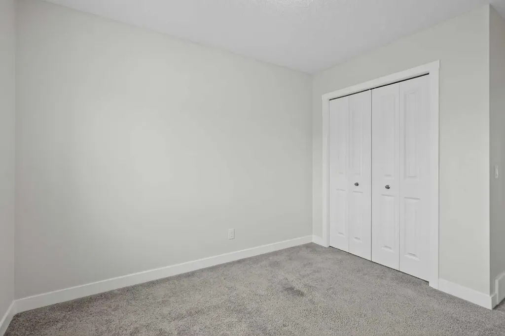 326 Creekside Boulevard SW Calgary AB T2X 4Y1