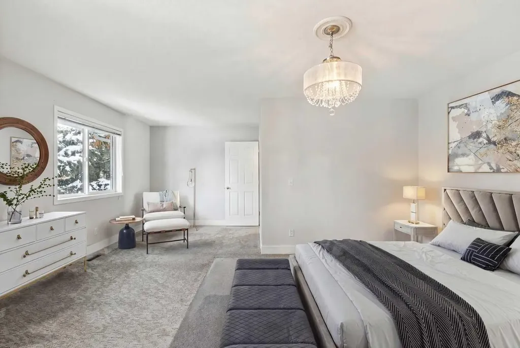 328 Prominence Heights SW Calgary AB T3H 2Z6