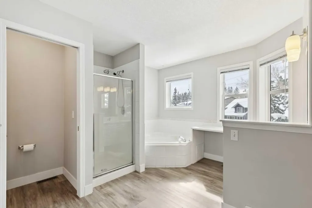 328 Prominence Heights SW Calgary AB T3H 2Z6